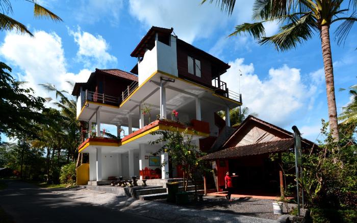 Tepi Sungai Guest House