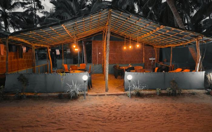 Redkar Rooms Gokarna Beach front AC And Non AC Rooms