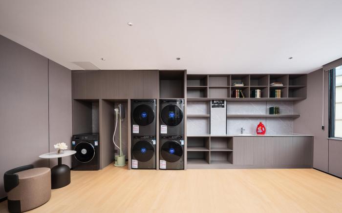 Jane Eyre Fashion Hotel Yiwu Jian'ai Fengshang Jiudian