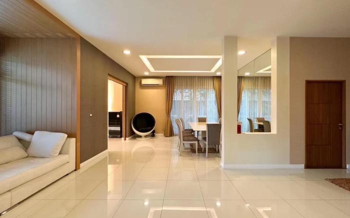 Pattaya shing village