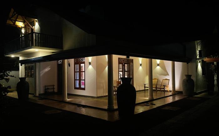 Villa V