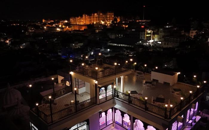 Udaipur View Guest House & Restro