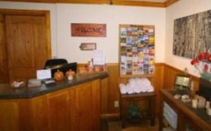 Canyon Motel near Rocky Mountain National Park