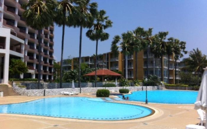Cha-Am Beach Club Condo By O