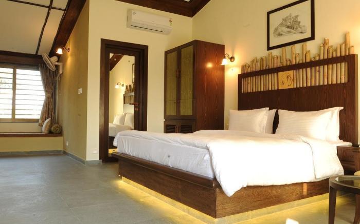 Asiatic Lion Lodge