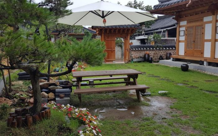 Hanok Hyeyum (Korea Quality)
