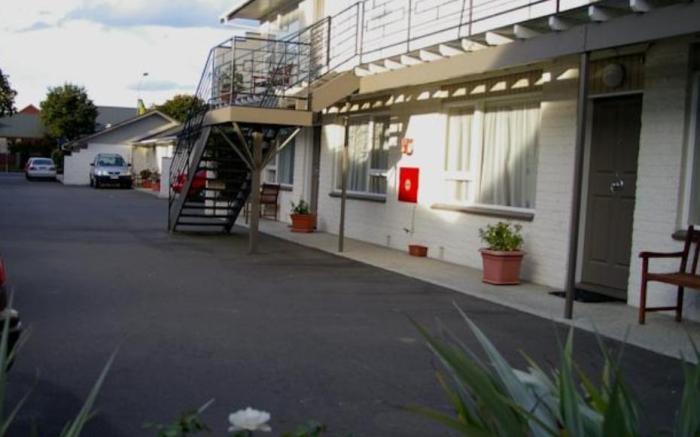 Adelphi Motel