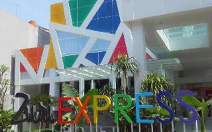 Zuri Express Mangga Dua Hotel