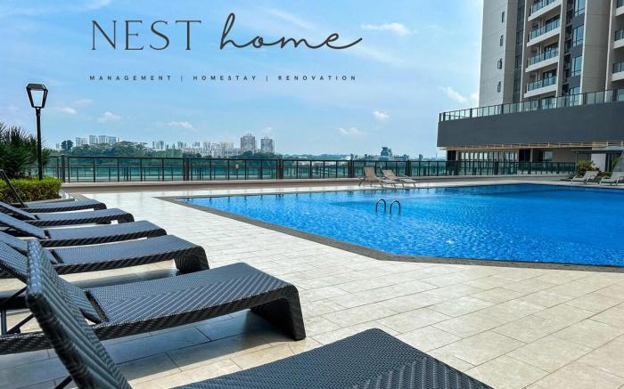 Ultimate Seaview! R&F Luxury Studio with Arcade Game!