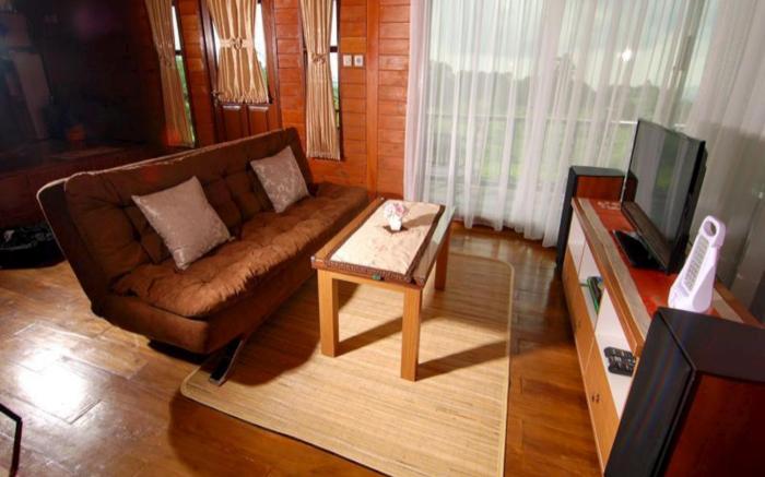 Villa ChavaMinerva Kayu Ciater with Private Pool