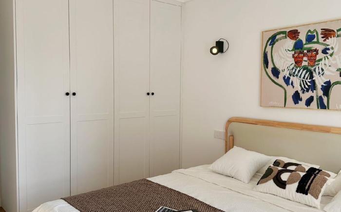 Warm Three Bedroom Apt near Xintiandi