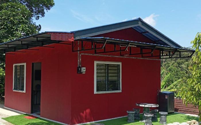 Rumah Kebun / Tiny House in the Garden