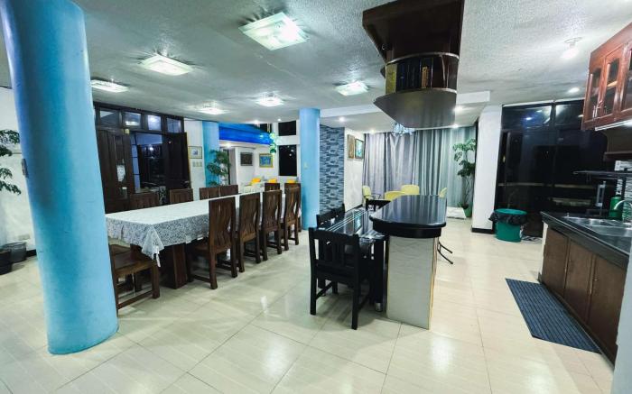 The PENTHOUSE (Spacious and modern cozy homestay )