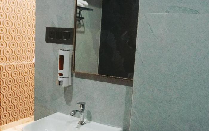 Hotel Sahara Residency