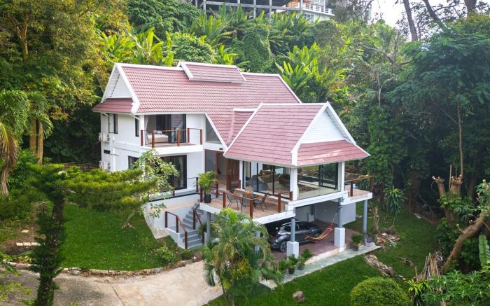 patong hill  villa 3
