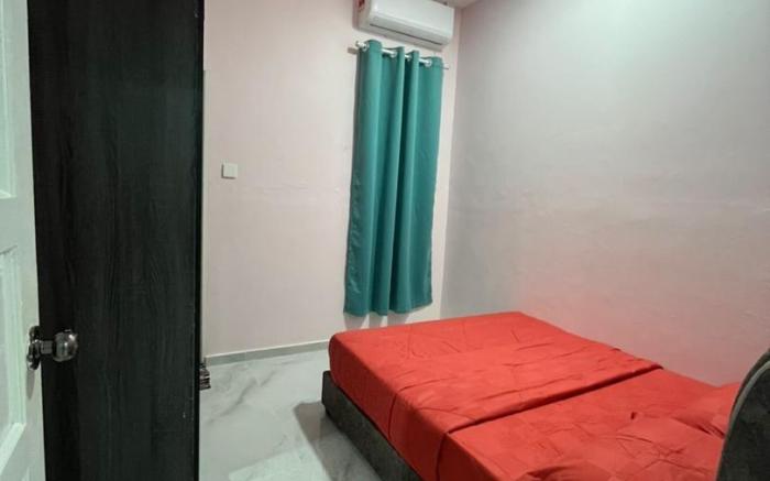 HOMESTAY KELUARGA (INDAH)