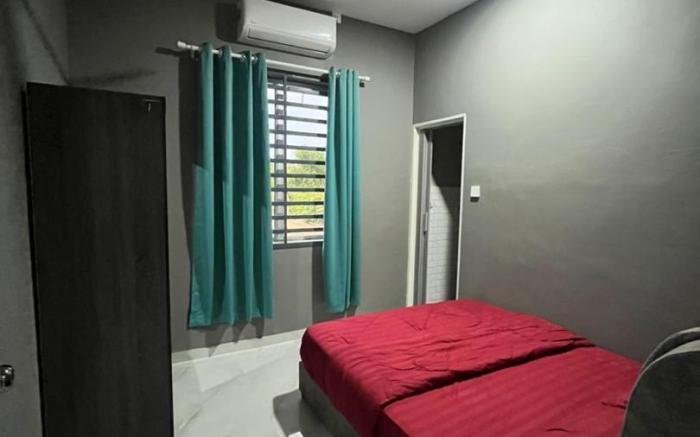HOMESTAY KELUARGA (INDAH)