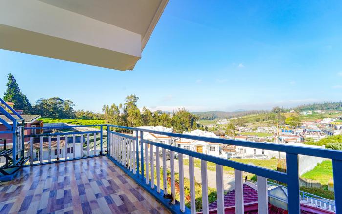 FabHotel Bala Garden - 1km from Ooty Toy Train Tourist Park