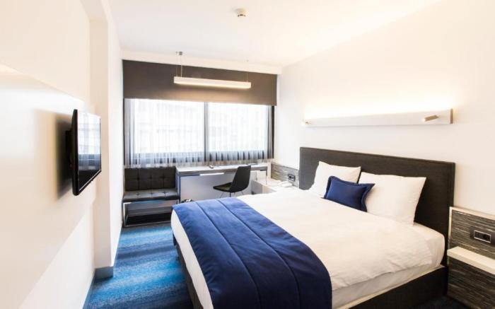 Zeniva Hotel 