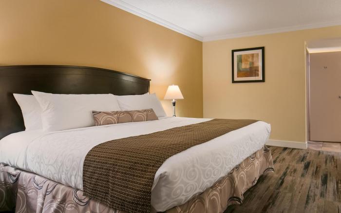 Best Western Plus Burnaby Hotel
