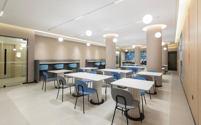 Home Inn Neo Xi'an Aerospace City Metro Station