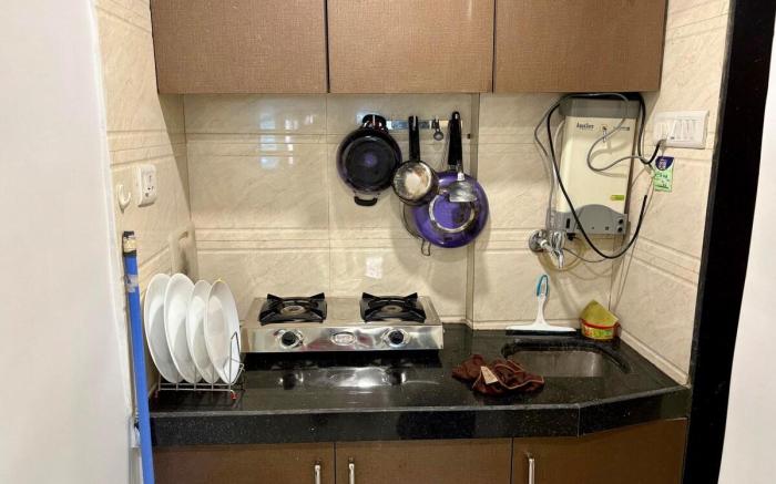 Close to BKC, 1BHK at Hill road, Bandra 