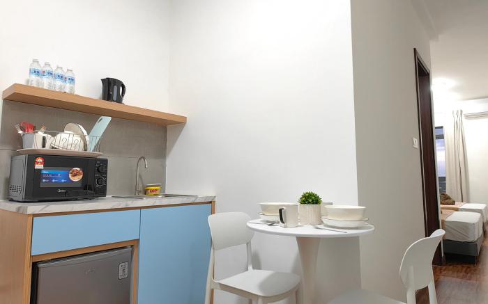 K Avenue Suite 4 Pax (5 mins to Airport)