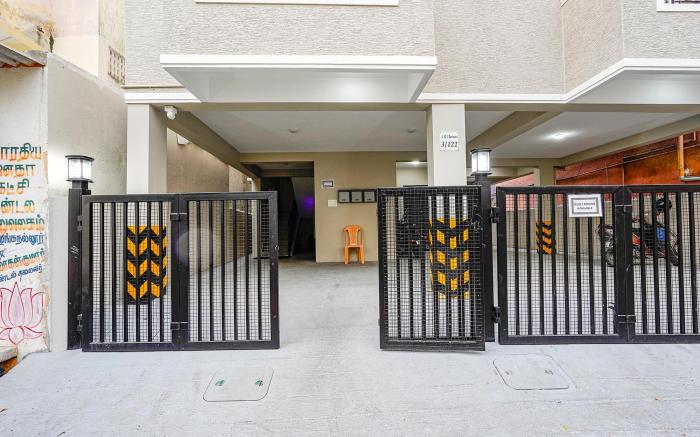 FabHotel Lucky Inn Grand Residency, OMR