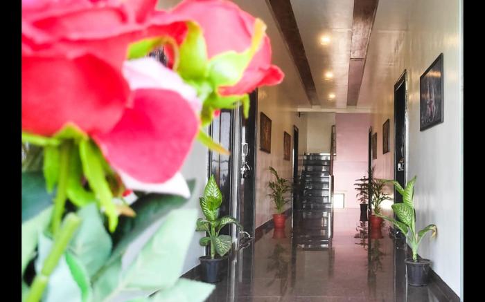 Aishwarya Lodging And Restaurant