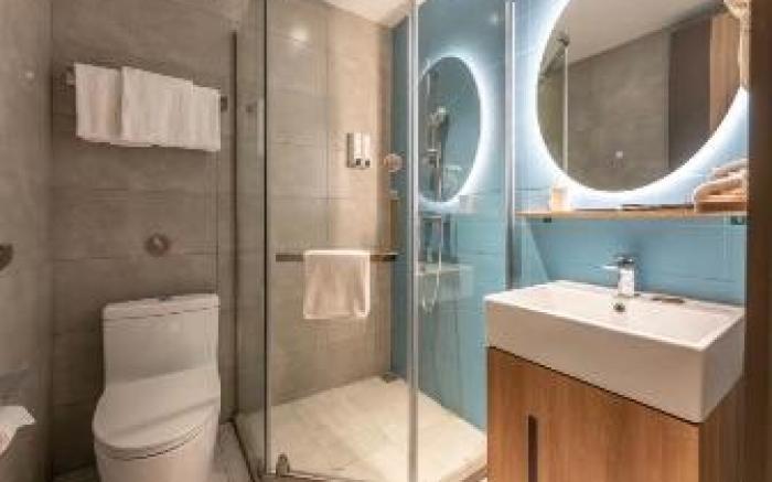 Home Inn Neo Xiamen Sports Center Binlang Road Lake View