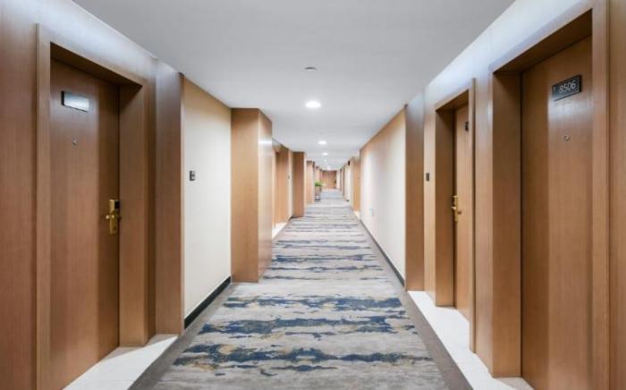 Home Inn Hangzhou West Lake Lakeside Wulin Road Center