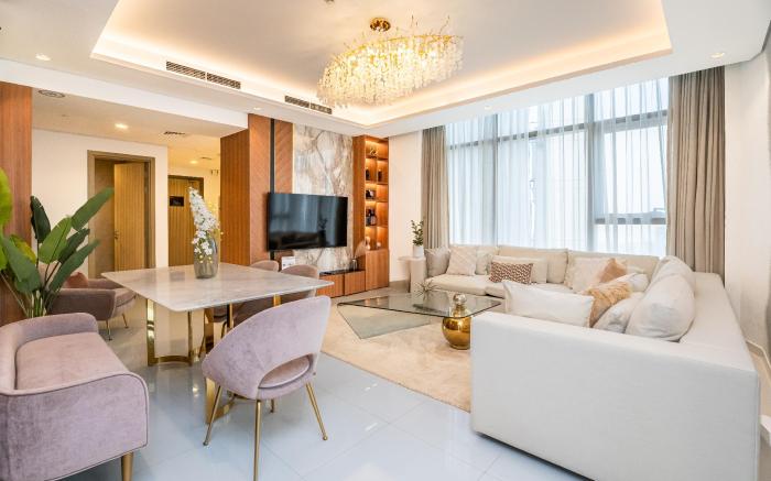 Escape24 Luxury 2BR Paramount Midtown Business Bay