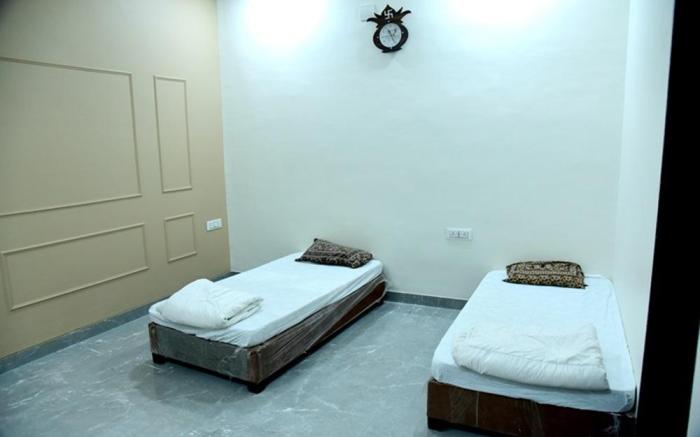 Adinath bhavan - Jainsite Dharamshala