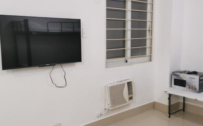 Mabolo 208 Family Room