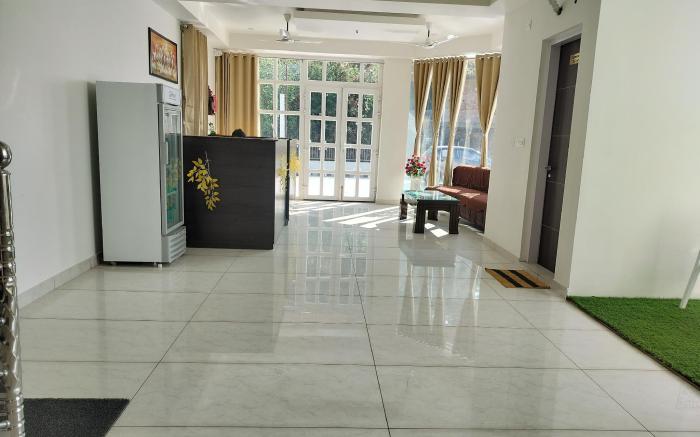 Hotel Rewalsar Heights