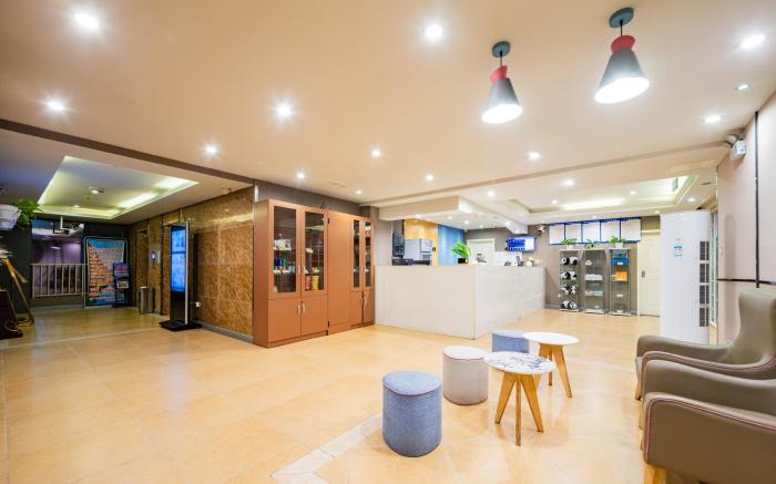 Home Inn Chengdu Shuangliu Airport Outlets