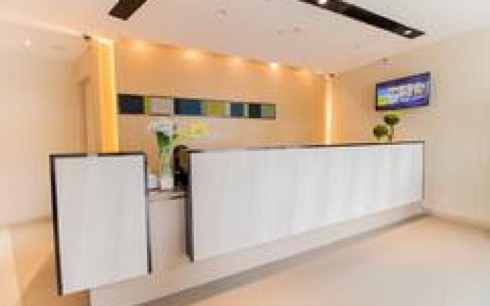 Home Inn Style Minlei Road Metro Station