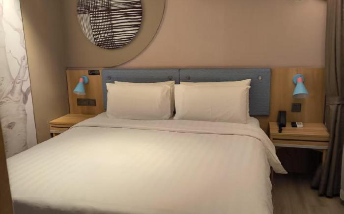 Home Inn Neo Chengdu Kuanzhaixiangzi Fuqin Subway Station Branch