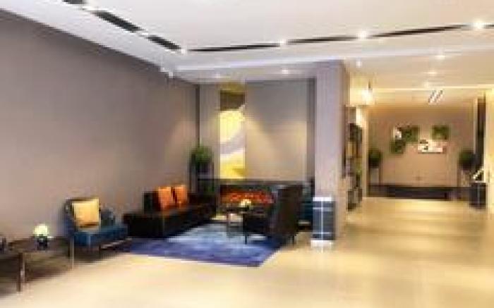 Home Inn Chengdu Chunxi Road Hongxingqiao Metro Station