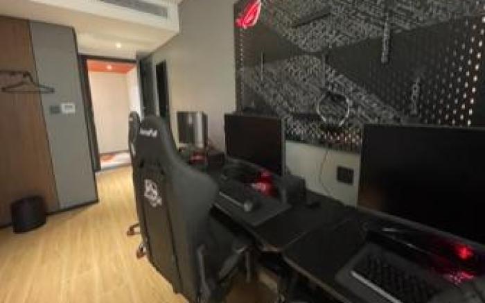Yunik E-Sports Hotel Shanghai Yan'an West Road