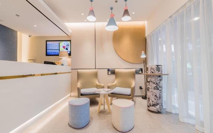 Home Inn Neo Shenzhen Luohu Port Guomao Metro Station