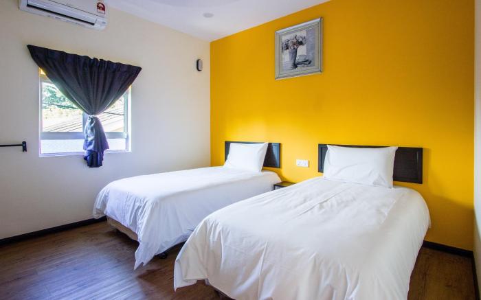 Plumeria 4BR Garden House by uBook