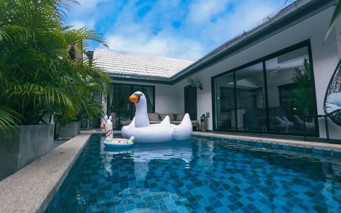 Tranquil Hideaway – Villa C8 with Pool