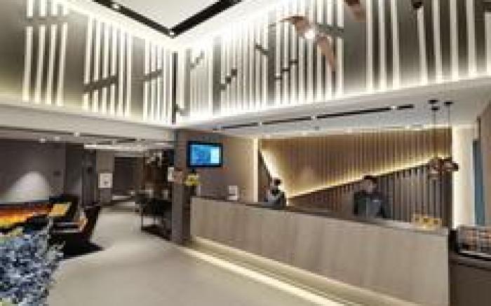 Home Inn Style Shanghai Hongqiao National Exhibition Jiuting Metro Station