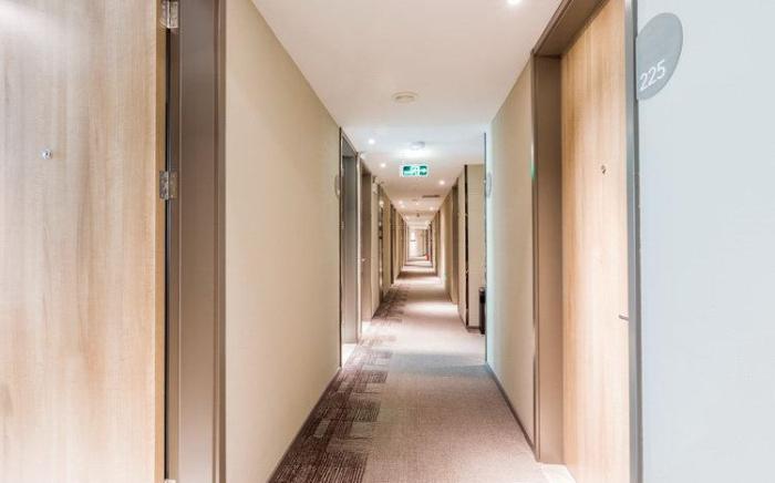 Home Inn Neo Shenzhen Nanshan Coastal City Nanyou Metro Station