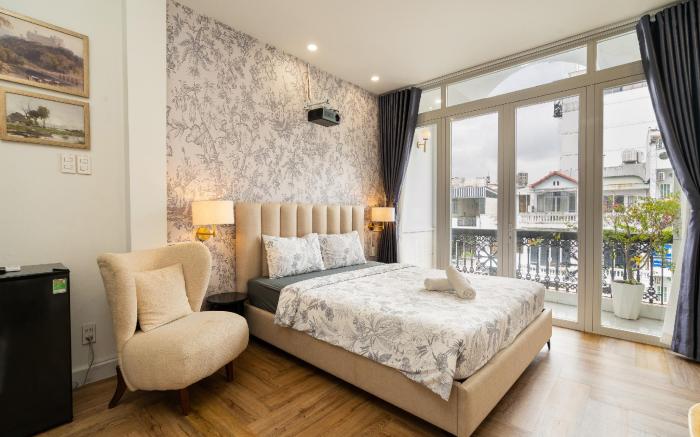 V Living Nguyen Binh Khiem