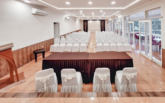 Urbanview Hotel Tridaya Cisarua Puncak
