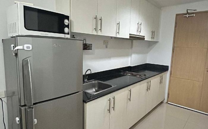 SEA RESIDENCES Affordable staycation