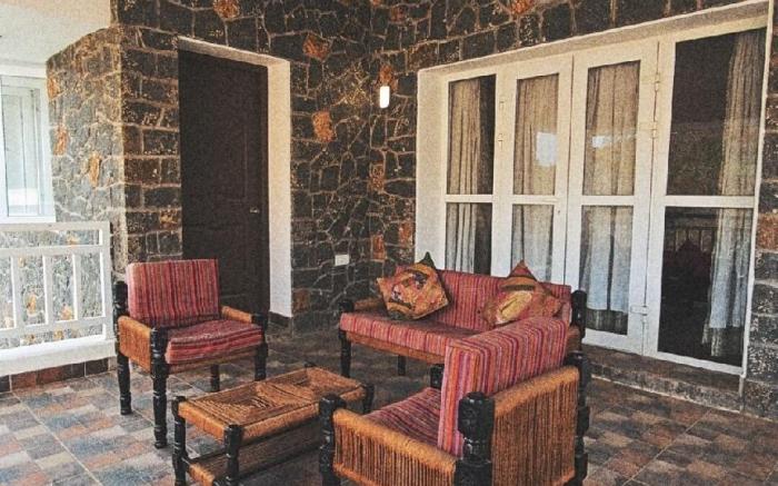 Luxurious 4BR CottageScenic