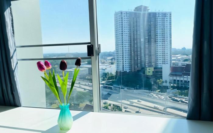 Condo near Central Festival Wat Ket